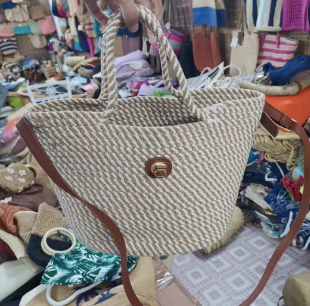 Borsa da donna in corda di cotone intrecciata a mano con manico lungo in PU