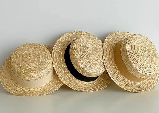 Cappello estivo per donne intrecciate di grano naturale