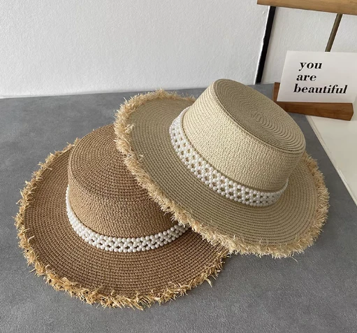 Cappello da sole da donna intrecciato a mano con perle