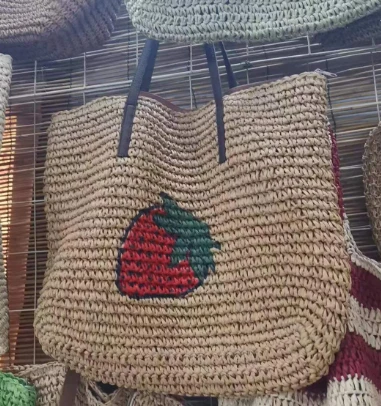 Borsa da spiaggia da donna grande in carta fragola