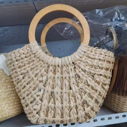 Manici in legno con guscio di mais sacca di paglia