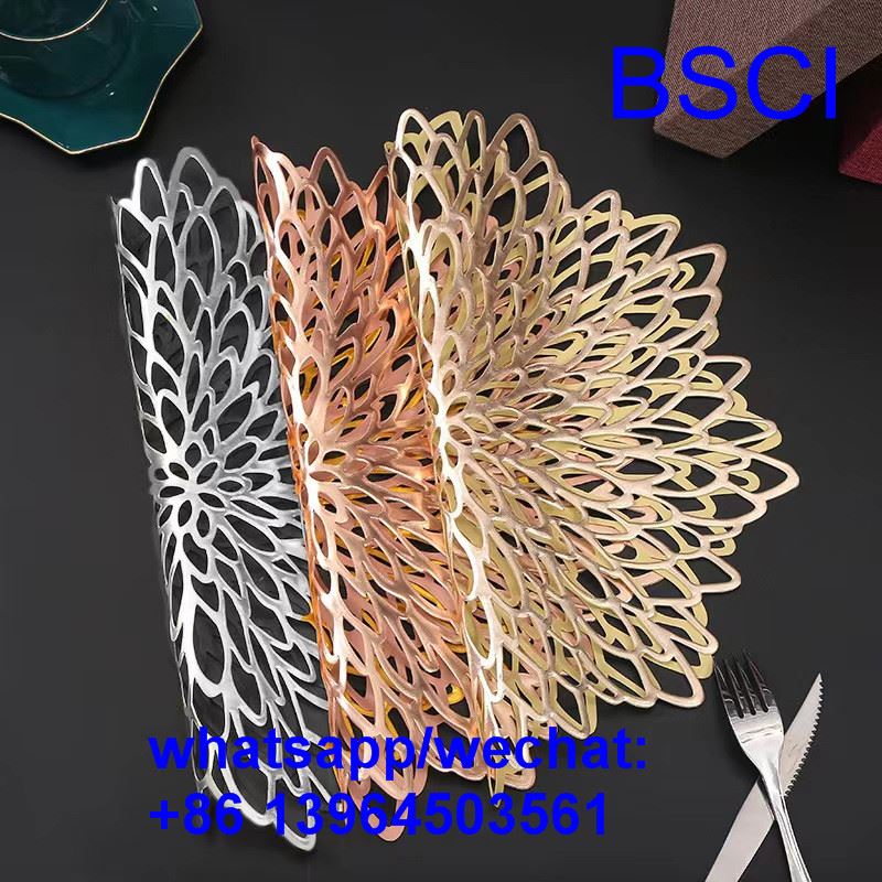 Tovagliette in plastica tagliate al laser