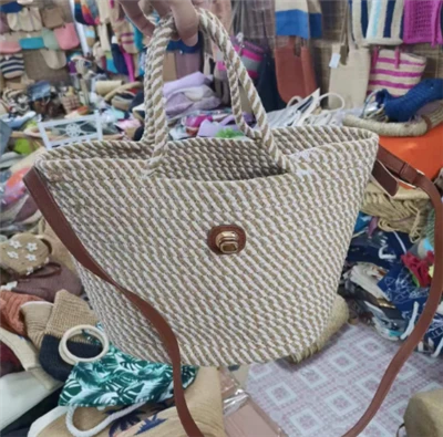 Borsa da donna in corda di cotone intrecciata a mano con manico lungo in PU