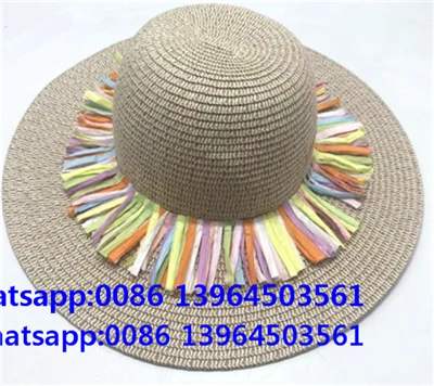 Cappello di paglia alla moda da donna