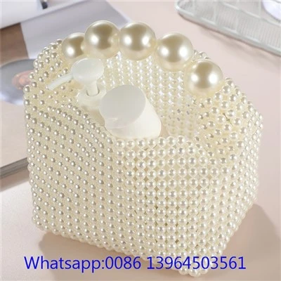 Borsa a mano con perle