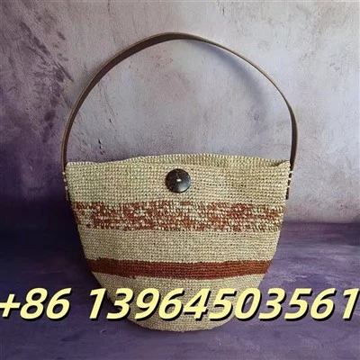 Borsa per spalla intrecciata a mano