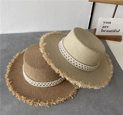 Cappello da sole da donna intrecciato a mano con perle
