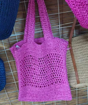 Borsa da donna in carta all'uncinetto personalizzata rosa con logo