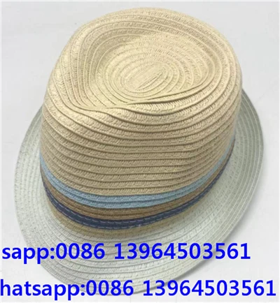 Cappello da uomo Fedora di colore chiaro