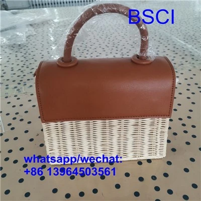 Shopper elegante in paglia intrecciata