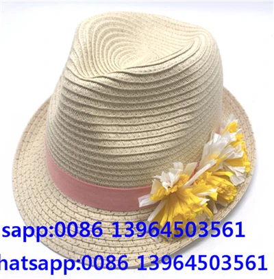 Cappello traspirante fatto a mano per bambine e bambini con fiore