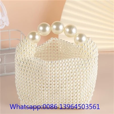 Borsa da sera in perle per donna