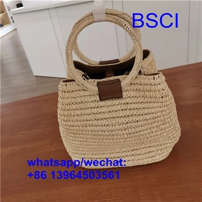 Borsa di paglia per la spesa per l'estate